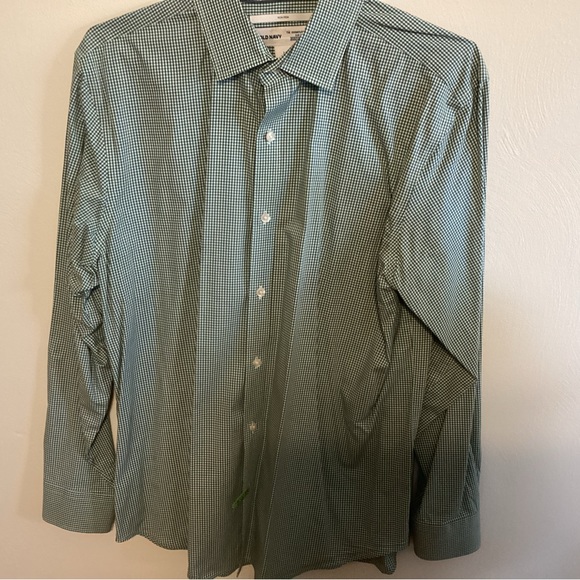 Bundle of 5 Men’s Old Navy Dress Shirts in size large - Picture 8 of 10